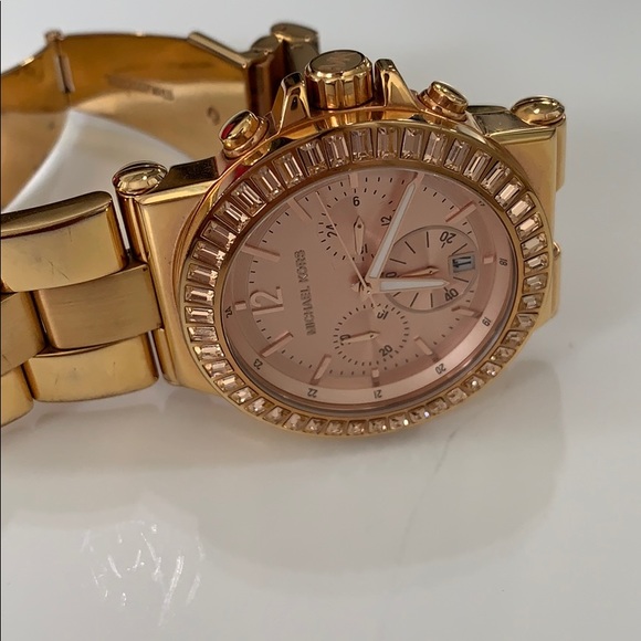 Michael Kors Dylan Chronograph Rose Gold Watch - Picture 4 of 4